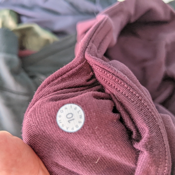 Lululemon Align Joggers size 10 in EUC - Picture 13 of 13